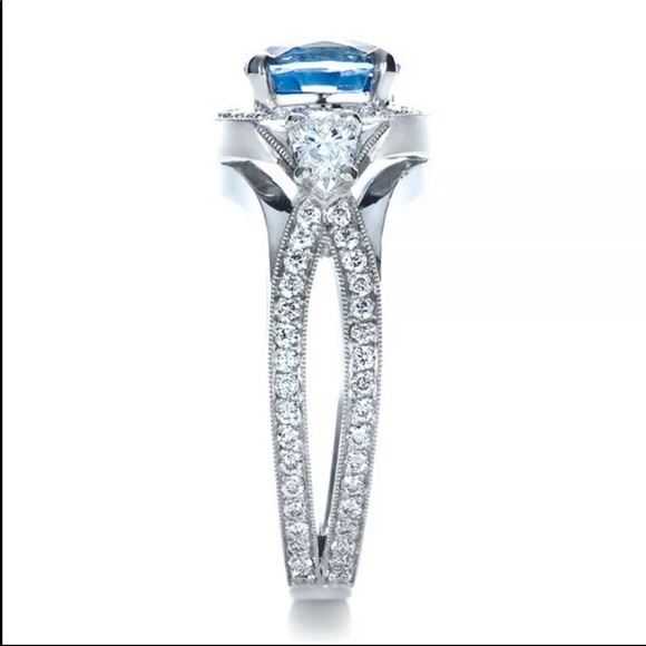 New Women’s 925 Silver Exquisite Engagement Ring - Picture 4 of 5